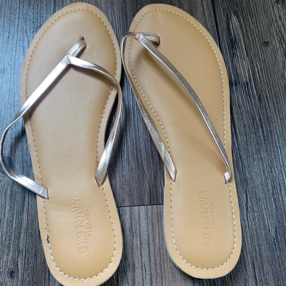 rose gold flip flops old navy
